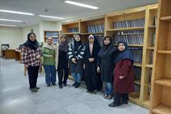 آشنایی و بازدید دانشجویان از کتابخانه دانشکده بهداشت دانشگاه علوم پزشکی تهران
