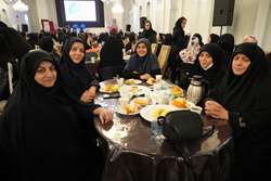 جشن ولادت حضرت زهرا (س) و گرامیداشت روز مادر برگزار شد