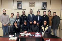 با فعالیت در تشکل های دانشجویی می توانید از ظرفیت های دانشگاه بهرمند شوید و استعدادهایتان را کشف و آنرا پرورش دهید