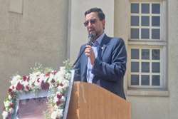 تجدید میثاق دانشگاهیان علوم پزشکی تهران با آرمان‌های مقاومت و اهتزاز پرچم