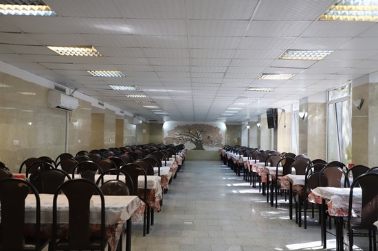 بازدید مدیر امور دانشجویی از سالن های غذاخوری پردیس مرکزی دانشگاه علوم پزشکی تهران 