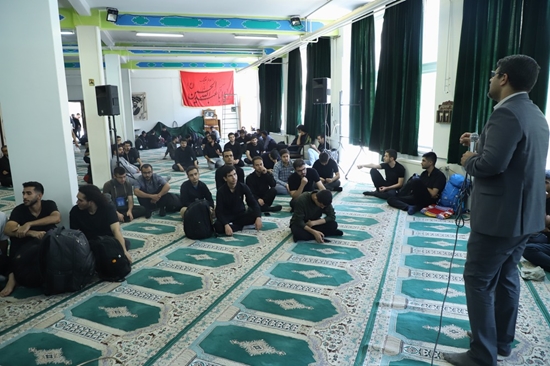 کاروان دانشجویان دانشگاه علوم پزشکی تهران به کربلا 