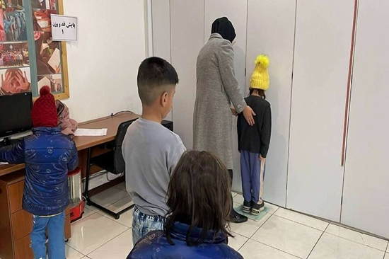 برگزاری اردوی جهادی کانون حرکت در مدرسه کودکان کار ارفک 