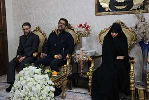 دیدار مسئولان دانشگاه علوم پزشکی تهران با خانواده شهید رامین جعفری