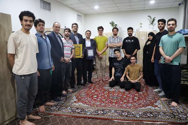 دیدار رئیس دانشگاه علوم پزشکی تهران با دانشجویان خوابگاهی