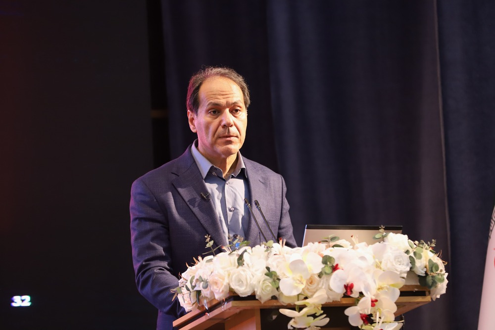 خستگی مزمن: غول نامرئی که بهره‌ وری شما را می‌ بلعد؛ چگونه تفاوت آن با خستگی روزمره را تشخیص دهیم؟