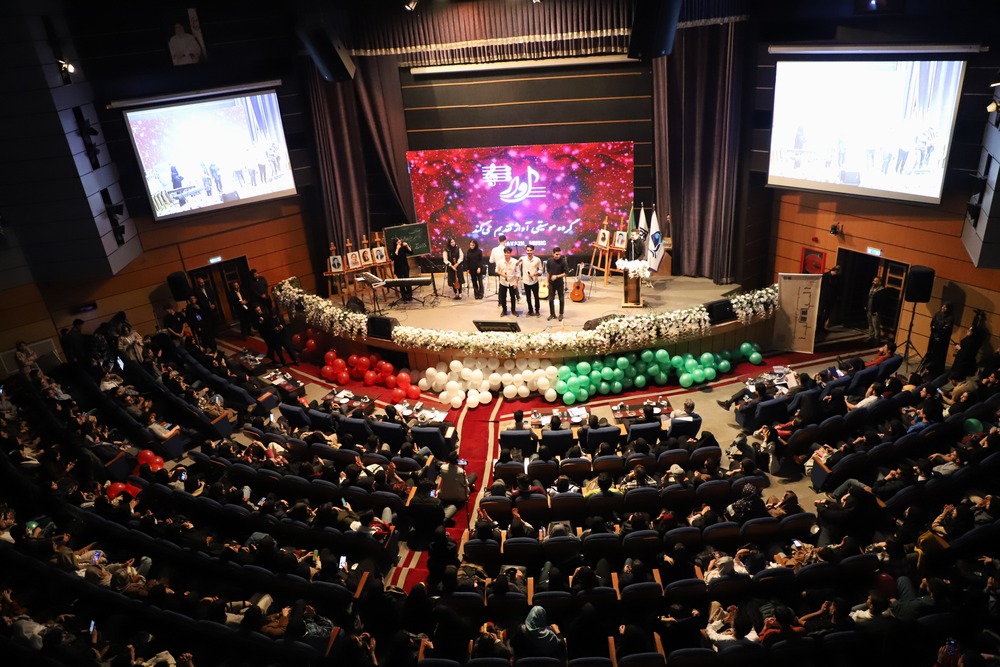 جشن باشکوه روز دانشجو در دانشگاه علوم پزشکی تهران با حضور رئیس دانشگاه